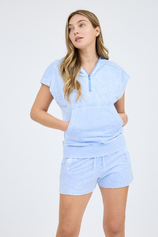 blu pepper sleeveless quarter zip top