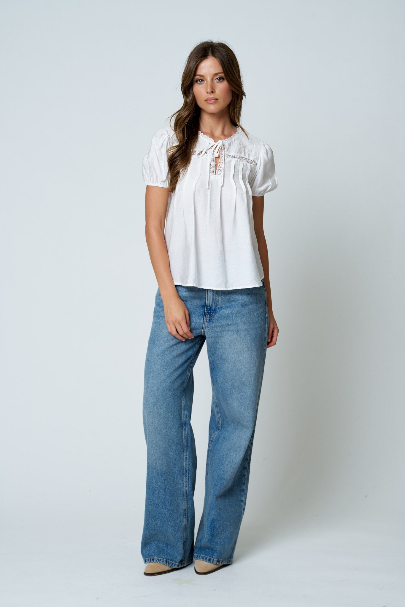 blu pepper white lace short puff sleeve top
