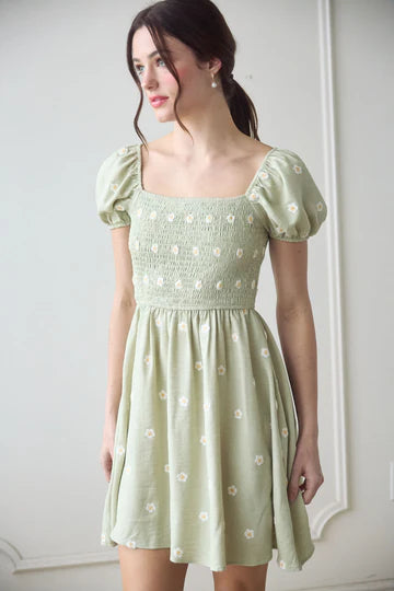 green puff sleeve floral smocked short dress