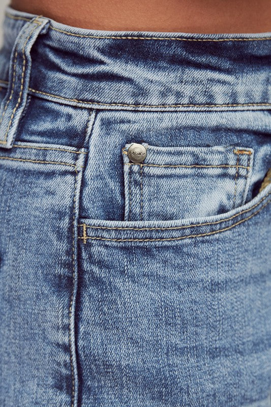 Medium Wash High Rise Mom Jeans