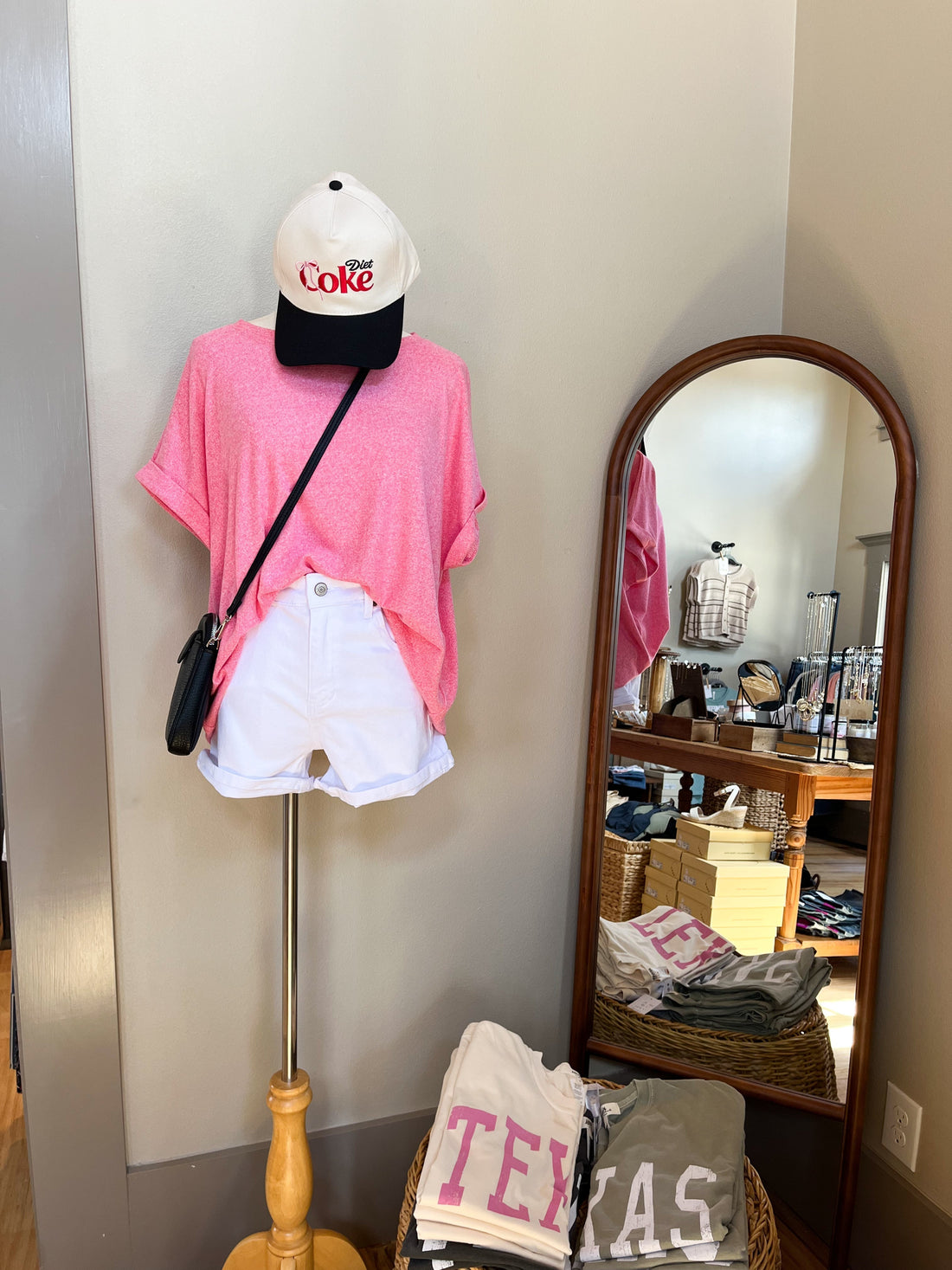Cute Casual Summer Weekend Outfit