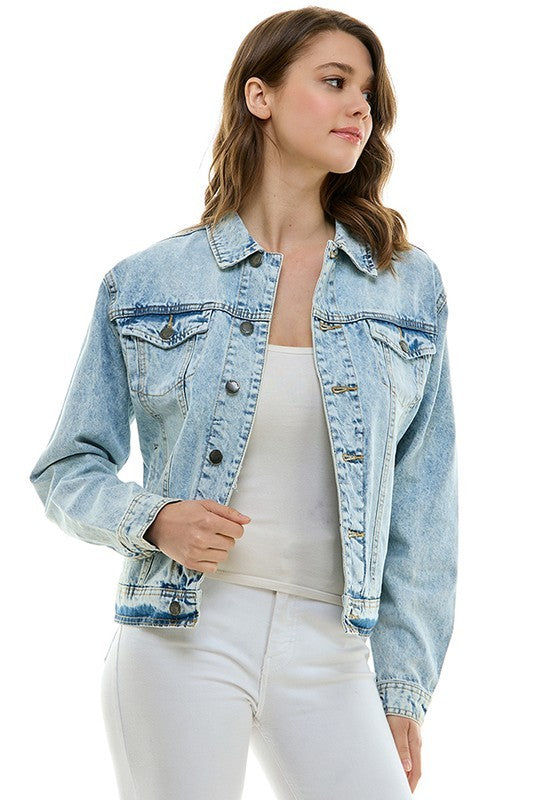 light wash loose fit denim boyfriend jacket