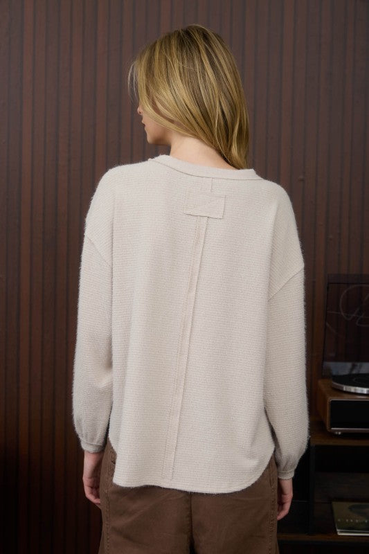 blu pepper cream long sleeve basic top