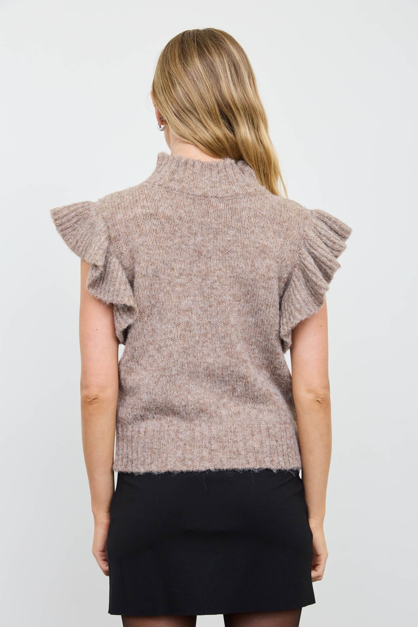 blu pepper short ruffle sleeve top