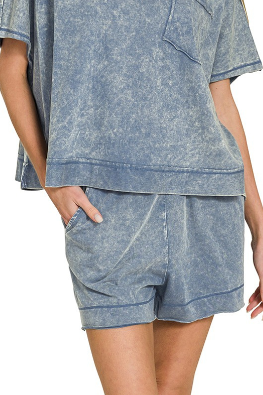 zenana blue mineral wash pocket elastic waist shorts