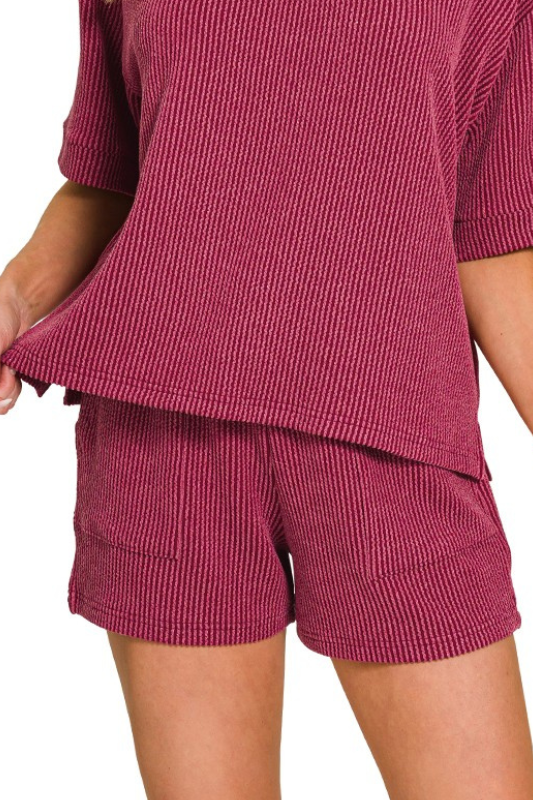 burgundy ribbed elastic waist shorts