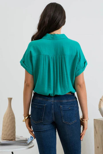 blu pepper kelly green short sleeve button down top
