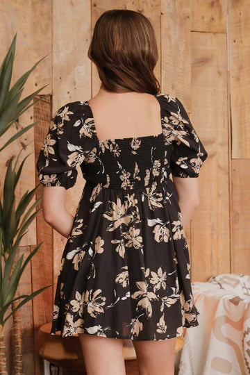 black floral short sleeve short dress